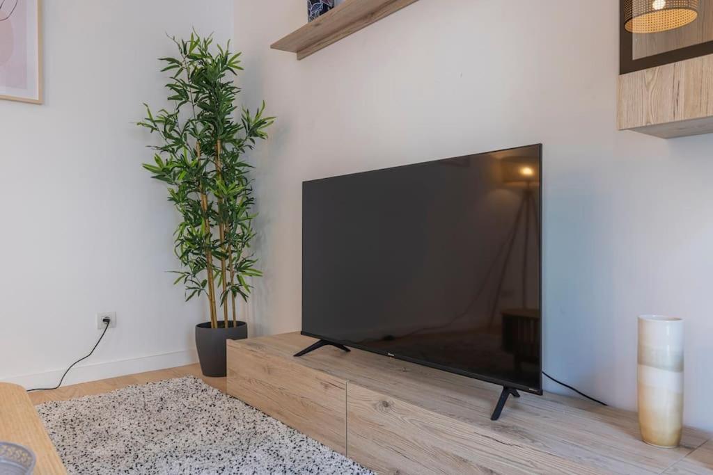 Campolide Lovely 2 Bedroom By Innkeeper Lisboa Екстериор снимка