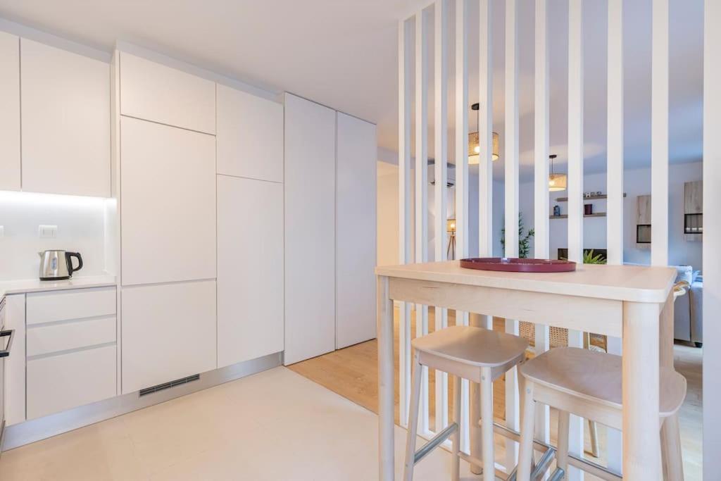 Campolide Lovely 2 Bedroom By Innkeeper Lisboa Екстериор снимка
